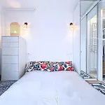 Cozy With A View Of The Sacre-coeur