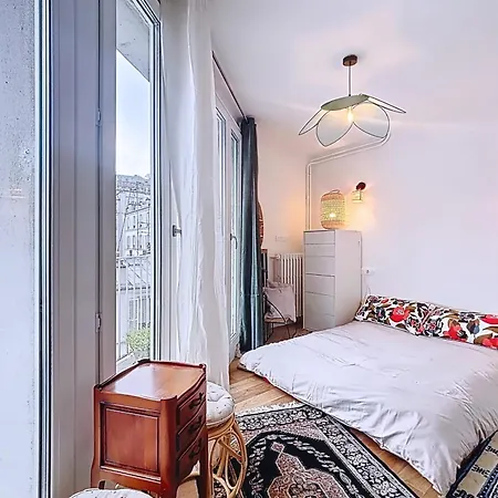 Cozy With A View Of The Sacre-coeur 巴黎